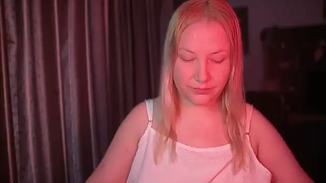 Snapshot of BikiHellena chatting on 26, 6, 2026 BikiHellena online show from 26, 6, 2026