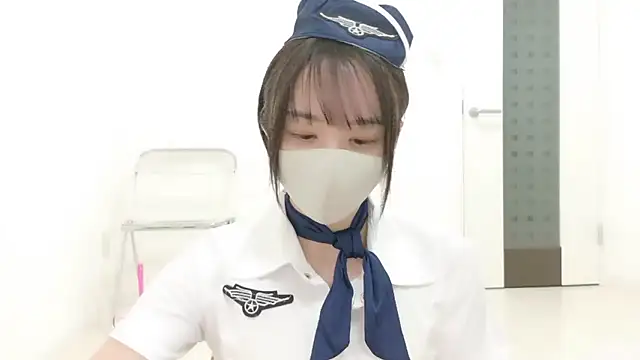  Mia land  online show from 28, 11, 2025