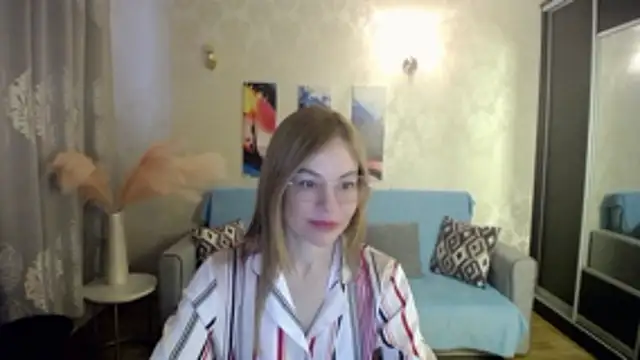 shy hot cat online show from 3, 12, 2025