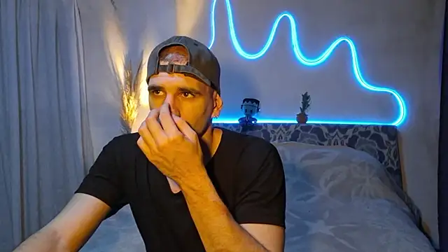 ObeyLust online show from 18, 11, 2025