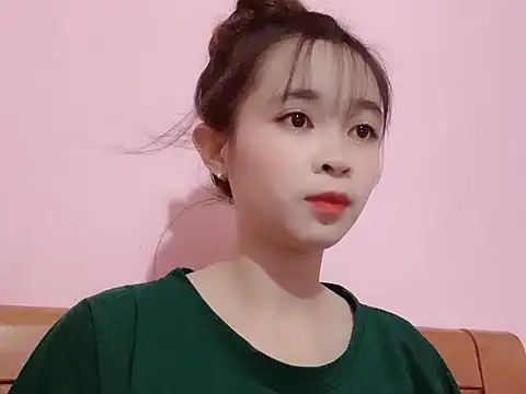 Snapshot of Suna7383 chatting on 28, 9, 2025 Suna7383 online show from 28, 9, 2025