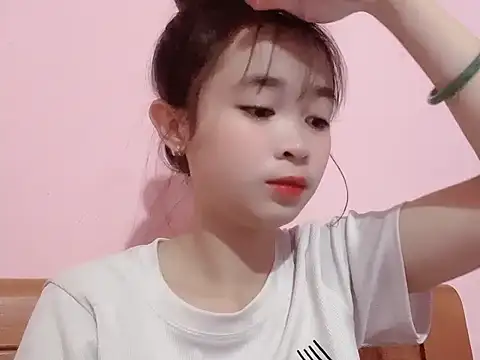 Snapshot of Suna7383 chatting on 1, 10, 2025 Suna7383 online show from 1, 10, 2025