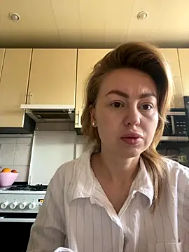 MartaLuna  online show from 15, 11, 2025