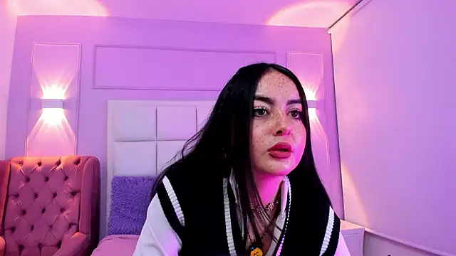 Ashleypetit online show from 20, 6, 2026