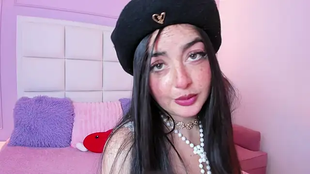 Ashleypetit online show from 22, 7, 2026