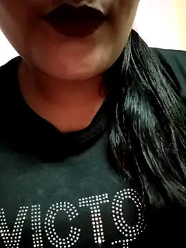 Snapshot of Moni_6969 chatting on 18, 9, 2025 Moni 6969 online show from 18, 9, 2025