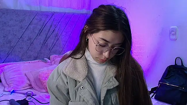 Snapshot of kimmy_vegga2 chatting on 18, 9, 2025 kimmy vegga2 online show from 18, 9, 2025