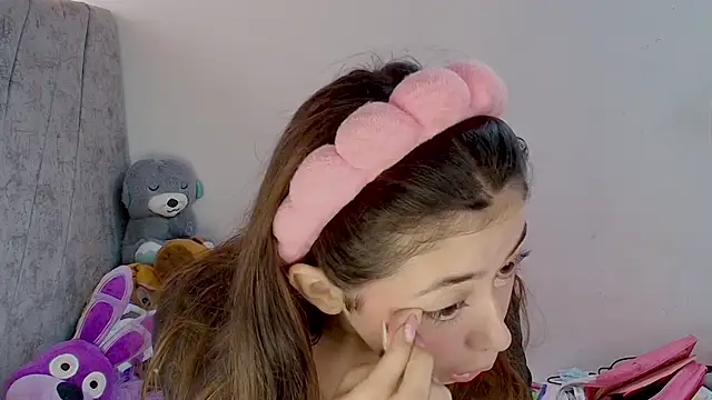 Snapshot of kimmy_vegga2 chatting on 9, 10, 2025 kimmy vegga2 online show from 9, 10, 2025