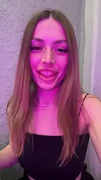 Elizabeth Tay online show from 6, 2, 2026