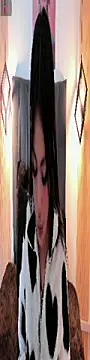 Evaa rosee  online show from 20, 10, 2025