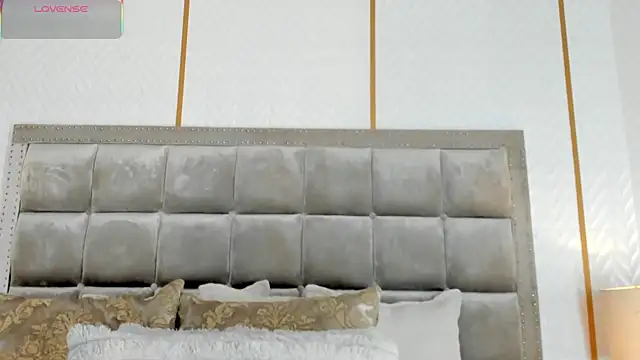 DakotaWangi online show from 20, 4, 2026