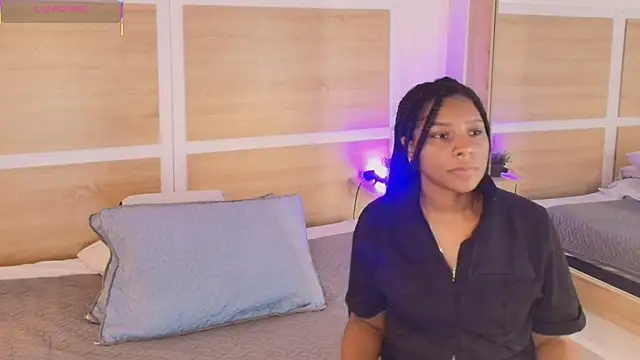 ValeryCortezm online show from 30, 10, 2025