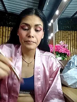 Snapshot of Isa_Rouse__ chatting on 20, 11, 2025 Isa Rouse online show from 20, 11, 2025