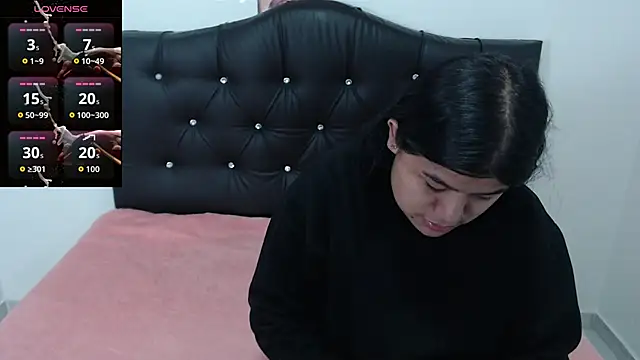 April Becker online show from 29, 3, 2026