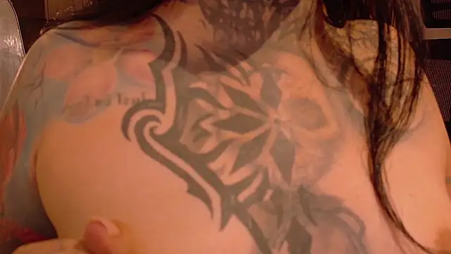 Snapshot of Unatatuada chatting on 6, 11, 2025 Unatatuada online show from 6, 11, 2025