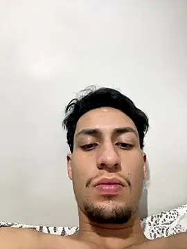 Snapshot of 7Novinho chatting on 15, 10, 2025 7Novinho online show from 15, 10, 2025