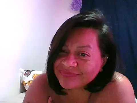 adri89-g online show from 16, 10, 2025