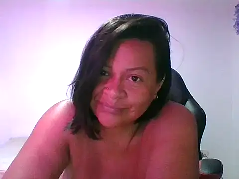 adri89-g online show from 18, 10, 2025