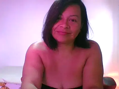 adri89-g online show from 18, 10, 2025