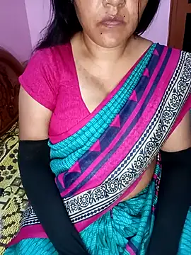 Snapshot of KannadaTamilTeluguBeauty chatting on 14, 11, 2025 KannadaTamilTeluguBeauty online show from 14, 11, 2025