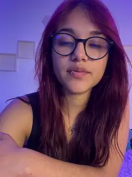 Snapshot of Daliila_11 chatting on 13, 11, 2025 Daliila 11 online show from 13, 11, 2025