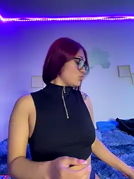 Snapshot of Daliila_11 chatting on 16, 12, 2025 Daliila 11 online show from 16, 12, 2025