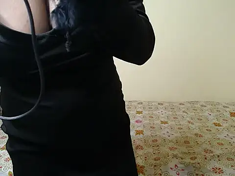 Snapshot of Naughtyy_stripgirl chatting on 15, 9, 2025 Naughtyy stripgirl online show from 15, 9, 2025