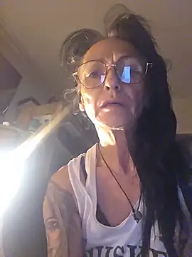 Snapshot of jasonee13 chatting on 29, 5, 2026 jasonee13 online show from 29, 5, 2026