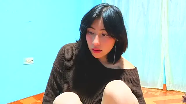 Sullyoonn online show from 11, 4, 2026