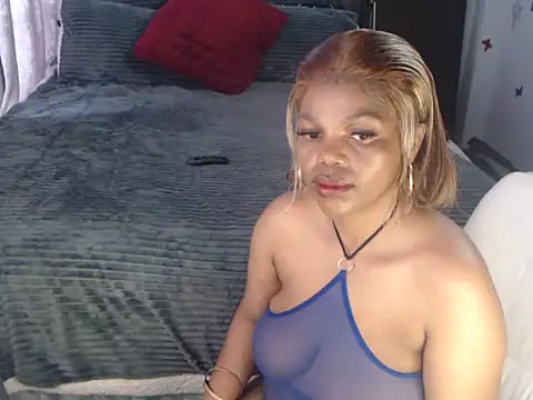 boujee01 online show from 31, 10, 2025