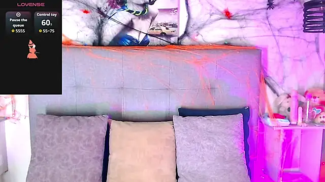 Billie Turner  online show from 21, 10, 2025