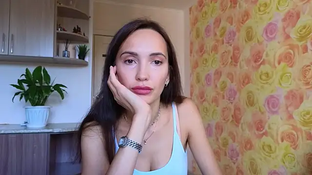 Lillian-Clark online show from 6, 10, 2025