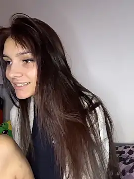 Snapshot of EllaBlowy chatting on 4, 10, 2025 EllaBlowy online show from 4, 10, 2025