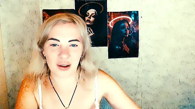 EmmaCat  online show from 10, 11, 2025