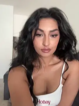 Mia spicyy online show from 18, 6, 2026