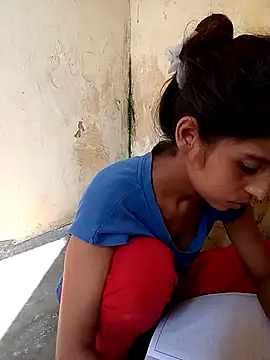 Snapshot of Saloni-Gupta chatting on 19, 9, 2025 Saloni-Gupta online show from 19, 9, 2025