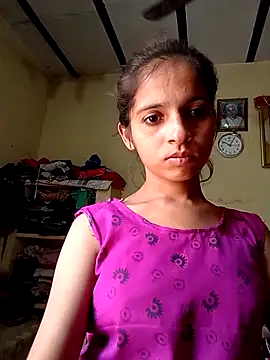 Snapshot of Saloni-Gupta chatting on 17, 10, 2025 Saloni-Gupta online show from 17, 10, 2025