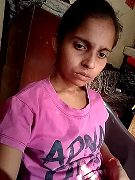 Snapshot of Saloni-Gupta chatting on 21, 10, 2025 Saloni-Gupta online show from 21, 10, 2025