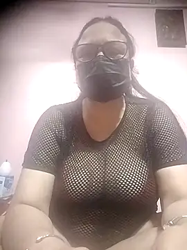 Snapshot of thehotlady chatting on 30, 10, 2025 thehotlady online show from 30, 10, 2025