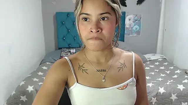 Snapshot of mia_sexgirl chatting on 4, 5, 2026 mia sexgirl online show from 4, 5, 2026