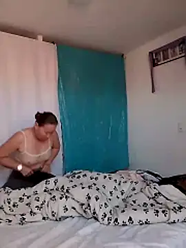 LaraCaliente online show from 27, 2, 2026