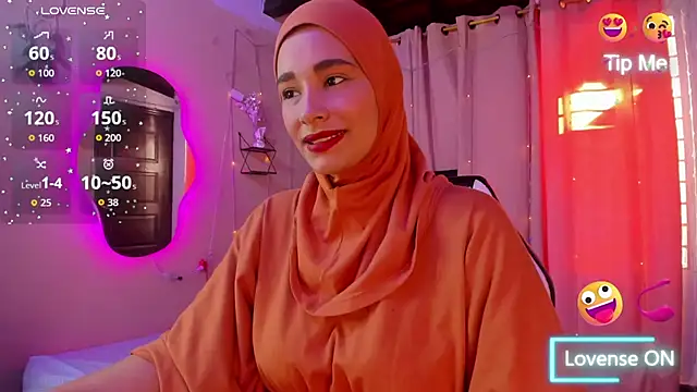 ShanaJamil online show from 28, 10, 2025