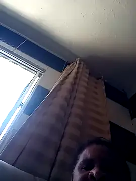 Snapshot of Rosabela04 chatting on 2, 12, 2025 Rosabela04 online show from 2, 12, 2025