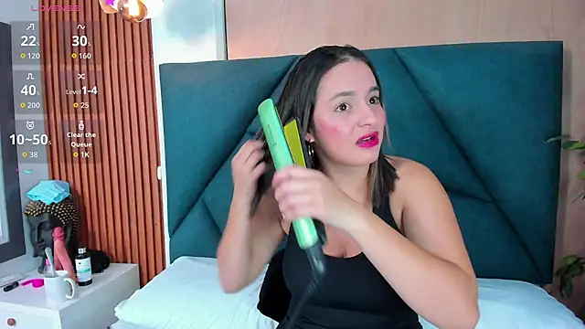 VictoriaHarriss online show from 6, 11, 2025