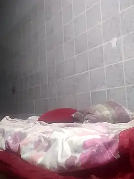 Snapshot of Cachorrinha2025 chatting on 24, 10, 2025 Cachorrinha2025 online show from 24, 10, 2025