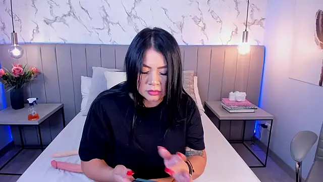 Amber Santana online show from 4, 10, 2025