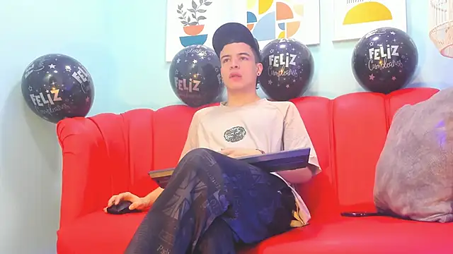 kevinn blue1 online show from 12, 11, 2025