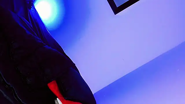 daniela dolls online show from 11, 3, 2026