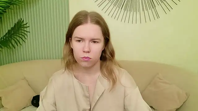 Snapshot of Alida_Brice chatting on 13, 6, 2026 Alida Brice online show from 13, 6, 2026