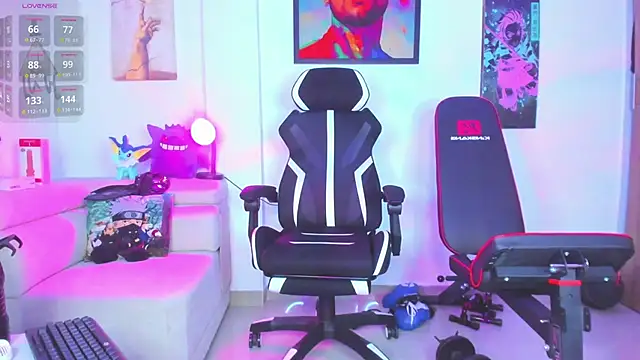 Snapshot of JordanRossie chatting on 5, 10, 2025 JordanRossie online show from 5, 10, 2025